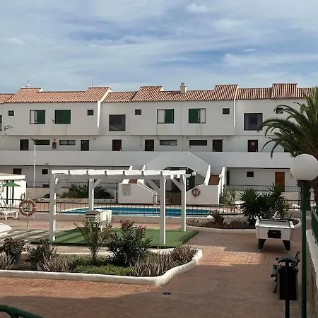 Sunny Tenerife Apartment *