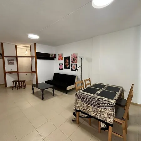 Sunny Tenerife Apartment *